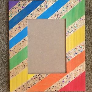 Hand-painted 🎨 5x7 wood picture 📸 frame